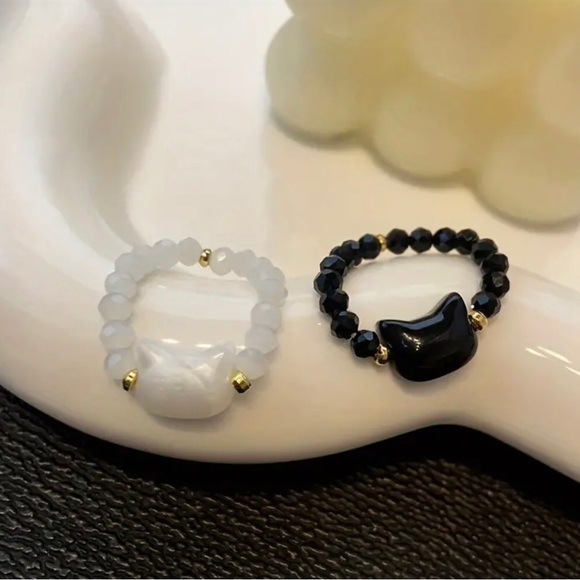 (2) Stretch Beaded Cat Rings - Picture 1 of 4